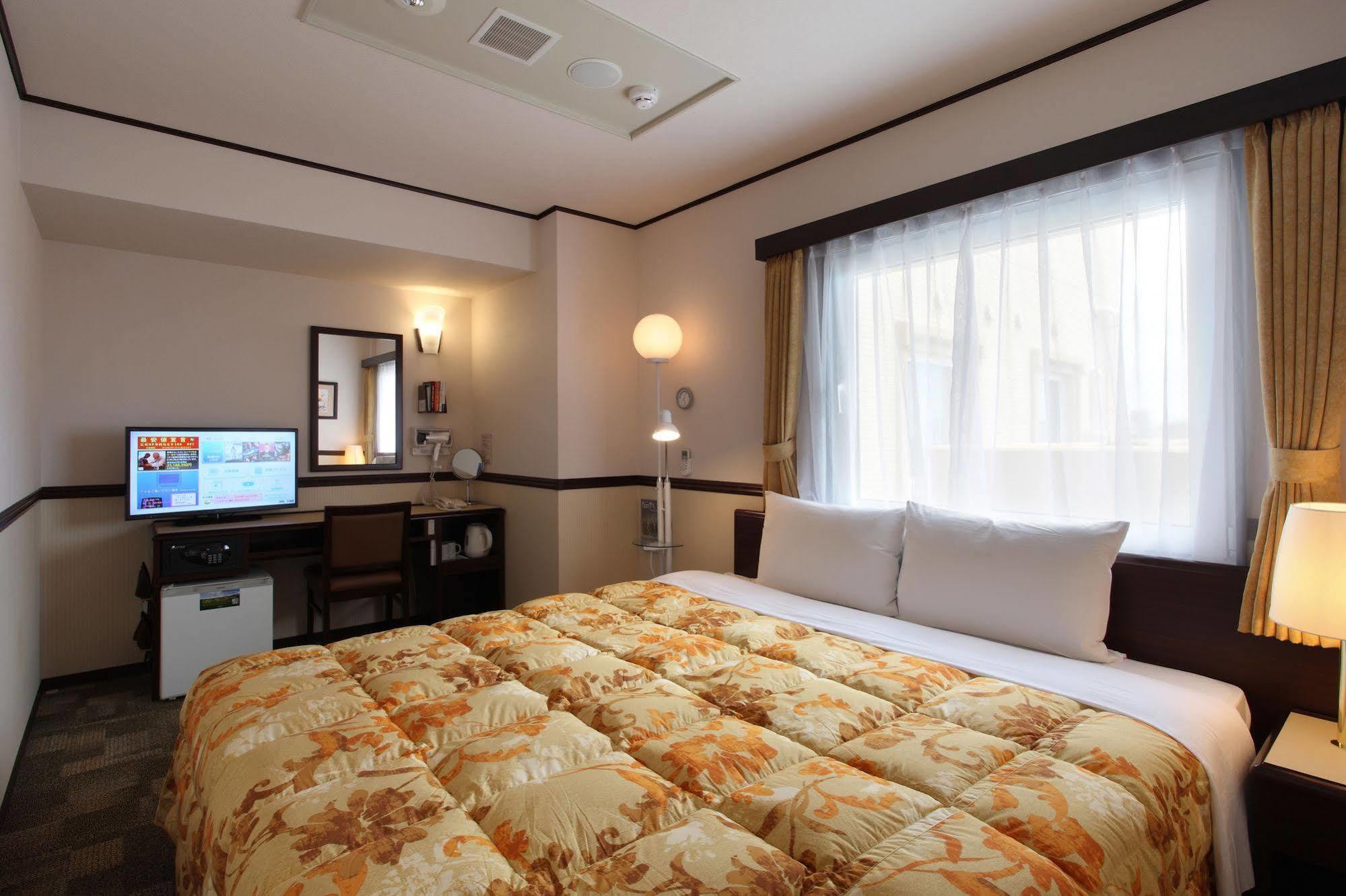 Toyoko Inn Sendai Nishi-Guchi Hirose-Dori Eksteriør bilde